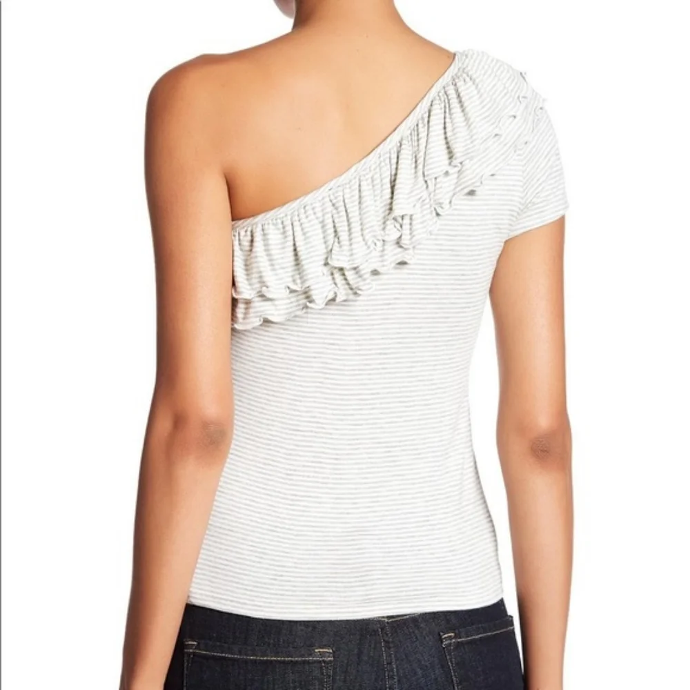 NWT, Bundle of 2, Romeo + Juliet Couture One Shoulder Top
